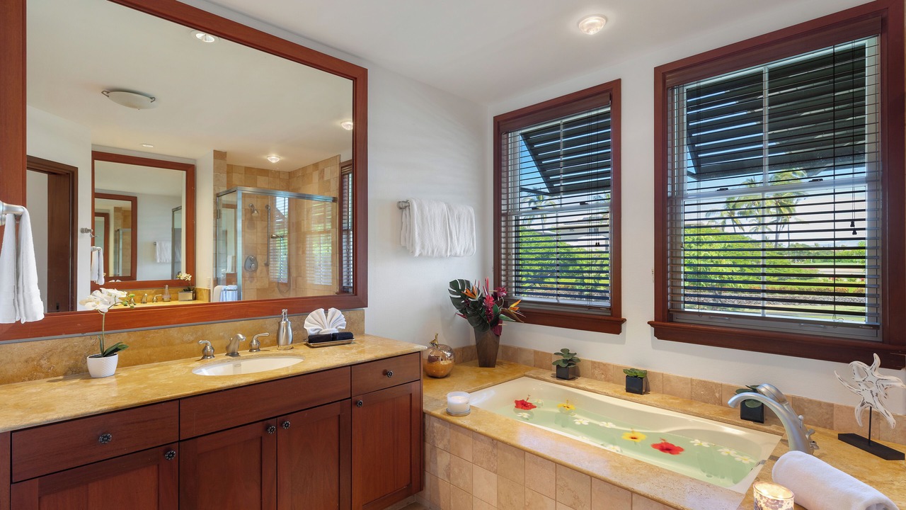 Photo of Bathroom in Waikoloa
