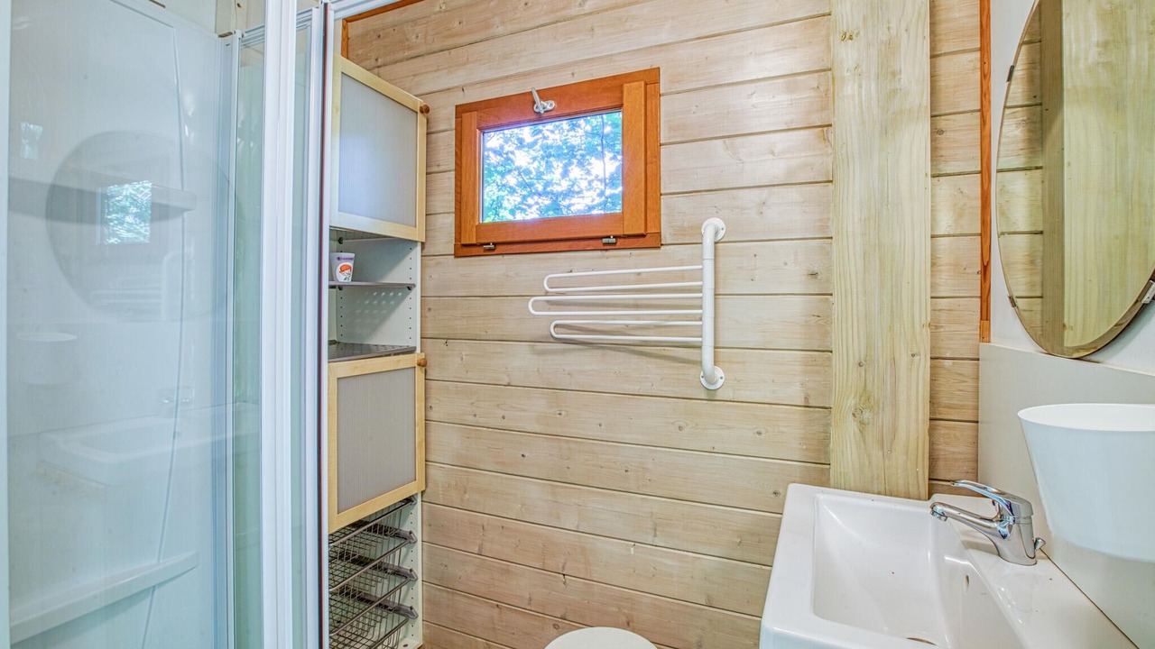 Photo of Bathroom in Mirandol-Bourgnounac