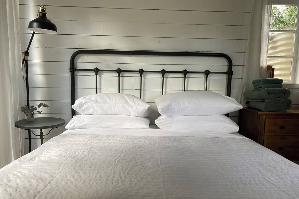 Photo of Bedroom in Flaxton