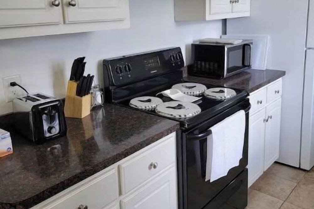 Photo of Kitchen in Crisp
