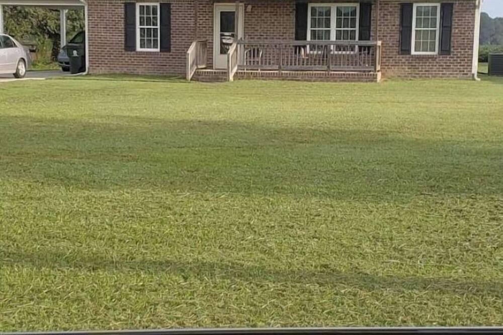 Photo of Outdoor in Crisp