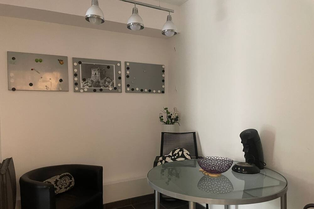 Photo of Livingroom in Hopital Saint-Louis