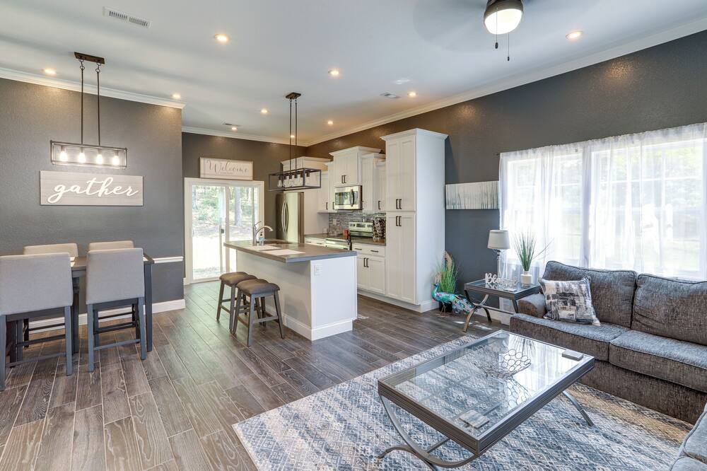 Photo of Livingroom in Winona