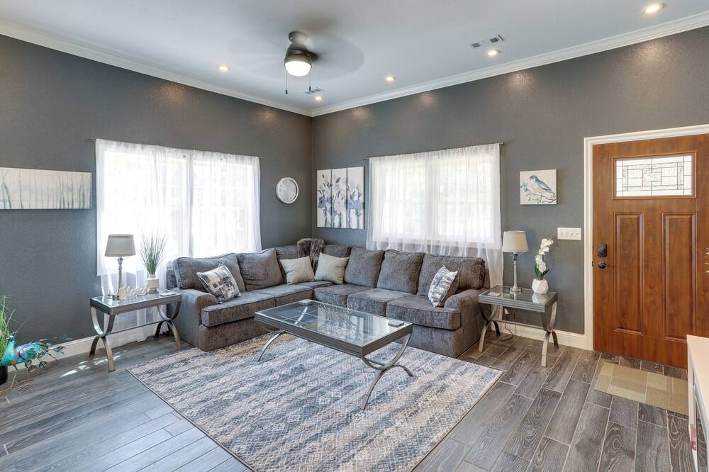 Photo of Livingroom in Winona