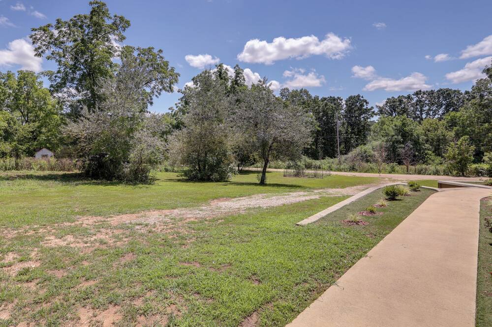 Photo of Outdoor in Winona