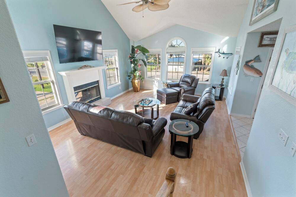 Photo of Bedroom in Port O Connor