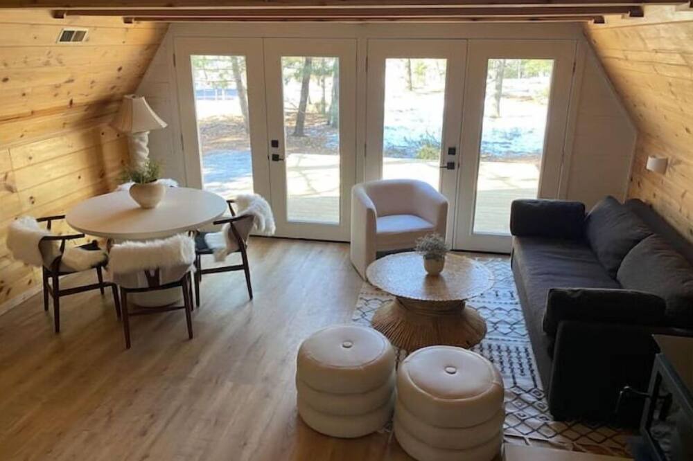 Photo of Livingroom in Nekoosa