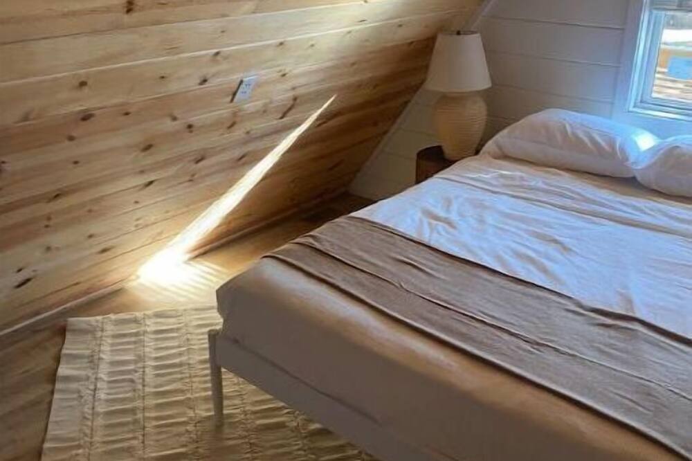 Photo of Bedroom in Nekoosa