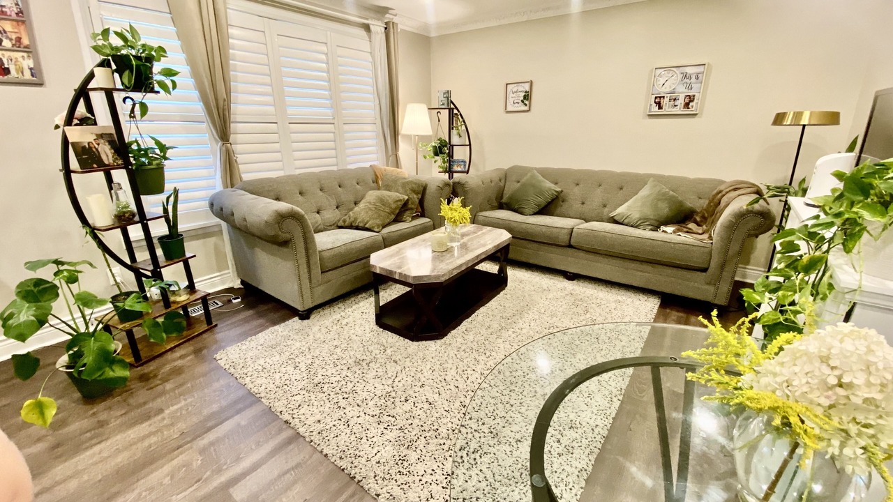 Photo of Livingroom in Oshawa