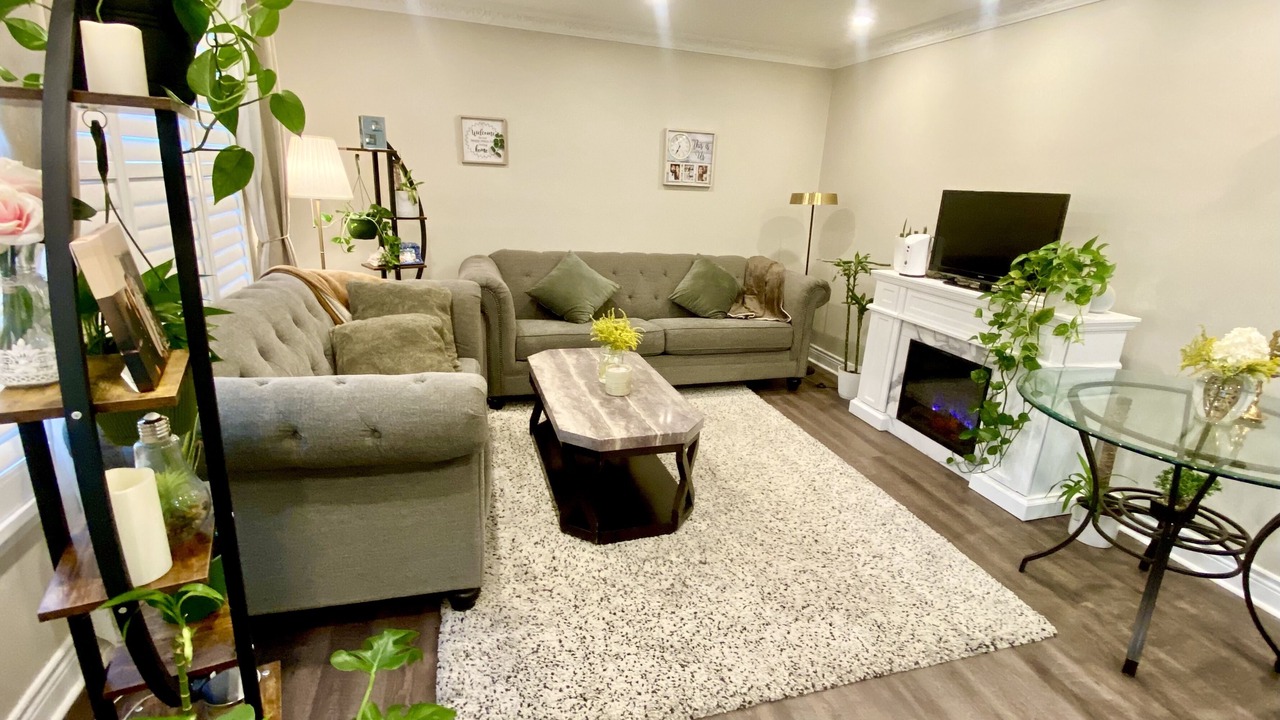 Photo of Livingroom in Oshawa
