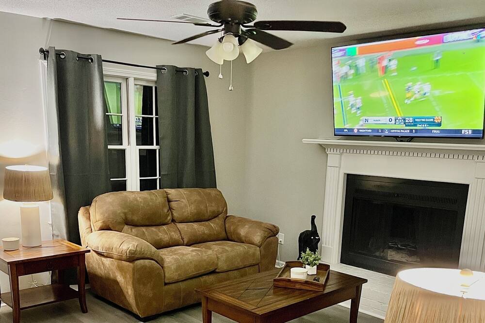 Photo of Livingroom in Tuscaloosa