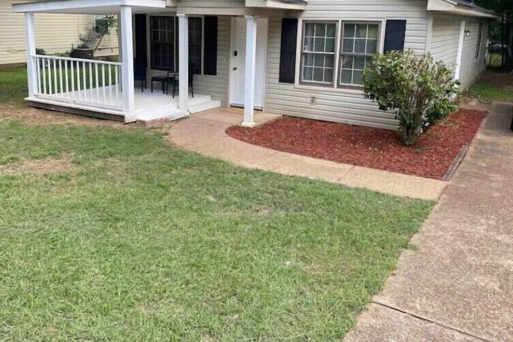 Photo of Outdoor in Tuscaloosa