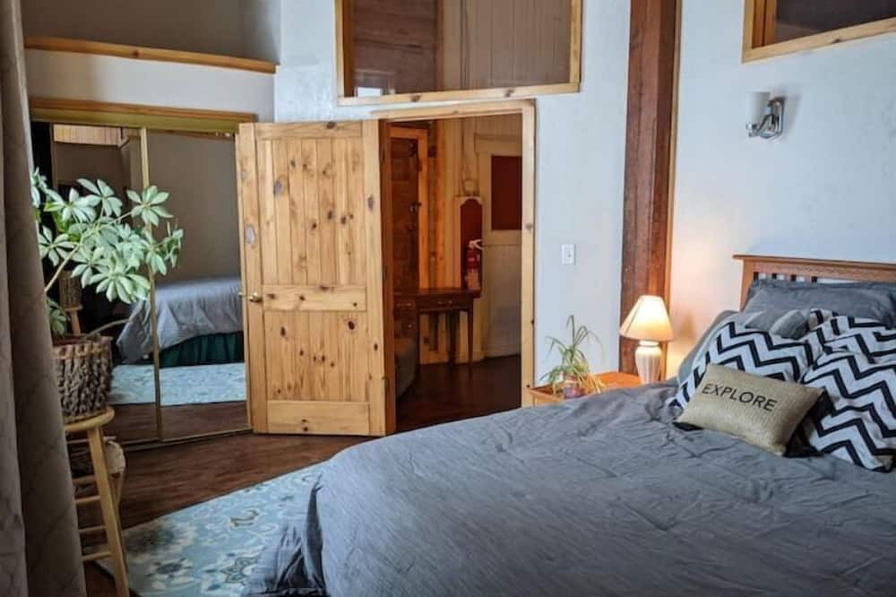 Photo of Bedroom in Goodman