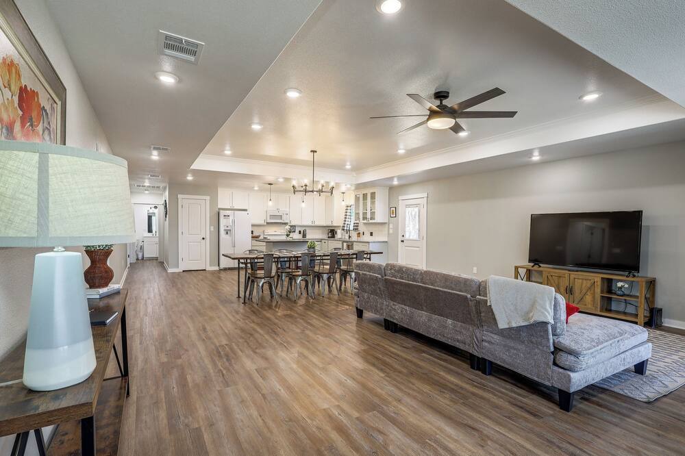 Photo of Livingroom in Morgans Point Resort