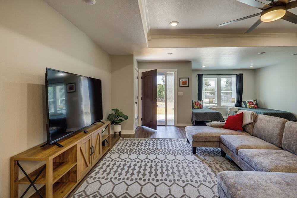 Photo of Bedroom in Morgans Point Resort