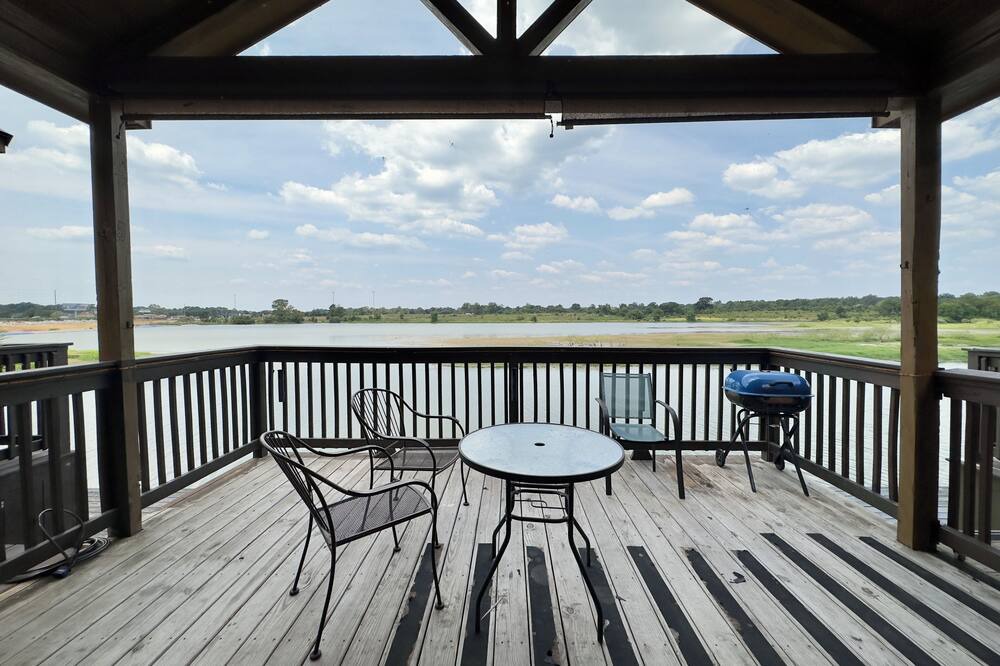 Photo of Patio Balcony in Willis