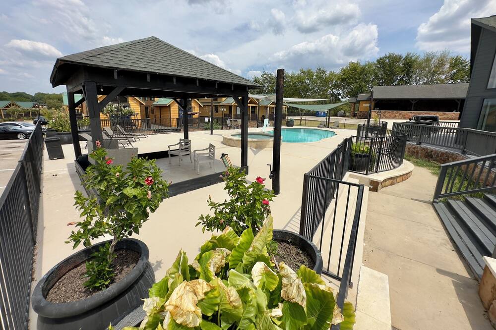 Photo of Outdoor in Willis