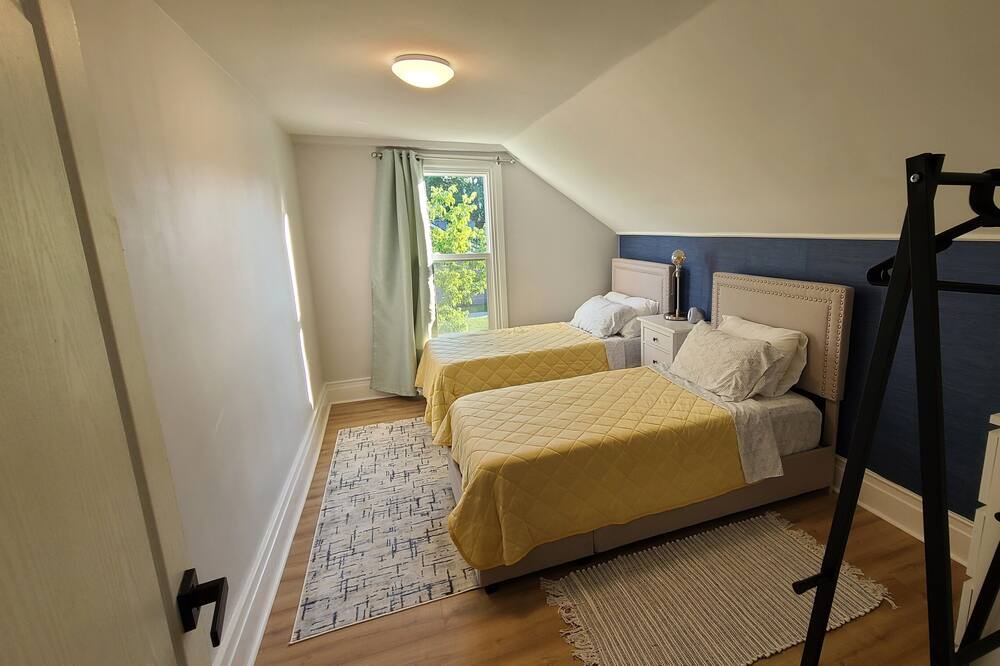 Photo of Bedroom in Port Dover