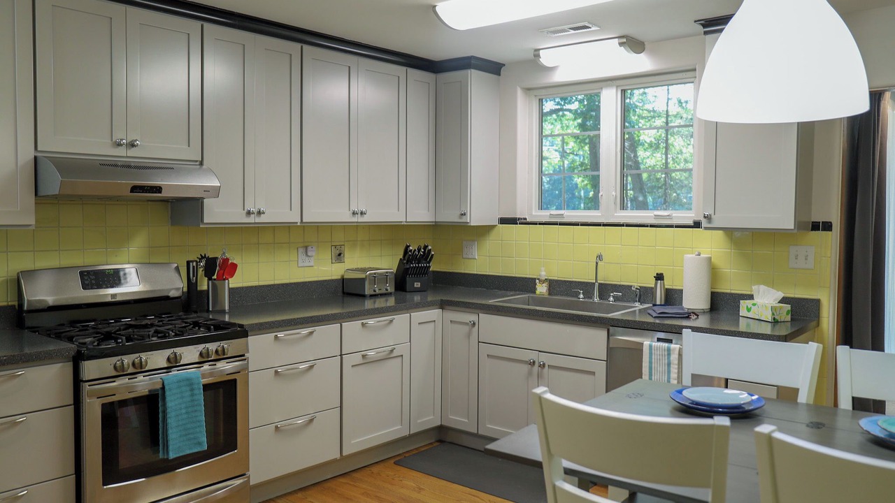 Photo of Kitchen in Town of Pines