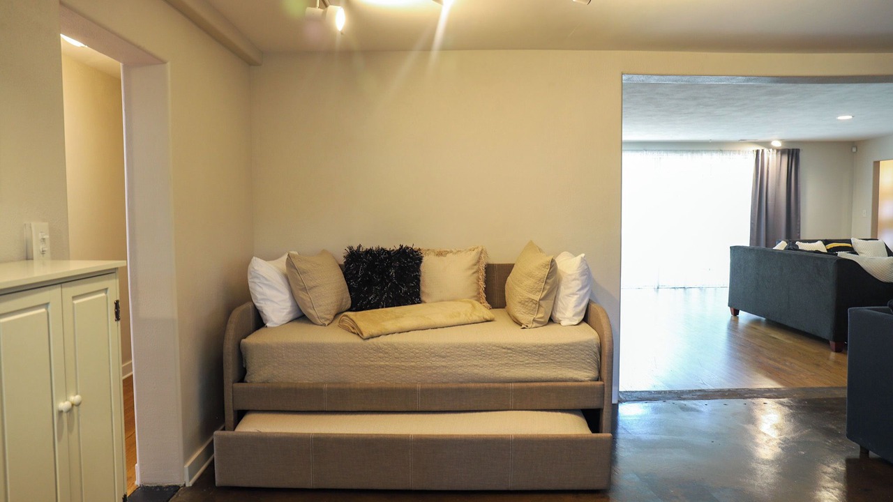Photo of Livingroom in Town of Pines