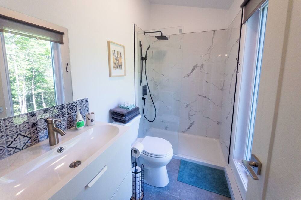 Photo of Bathroom in La Peche