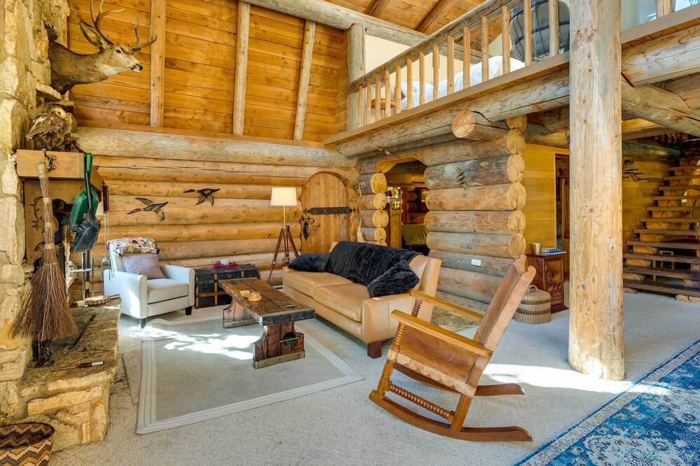 Photo of Livingroom in Greenbank