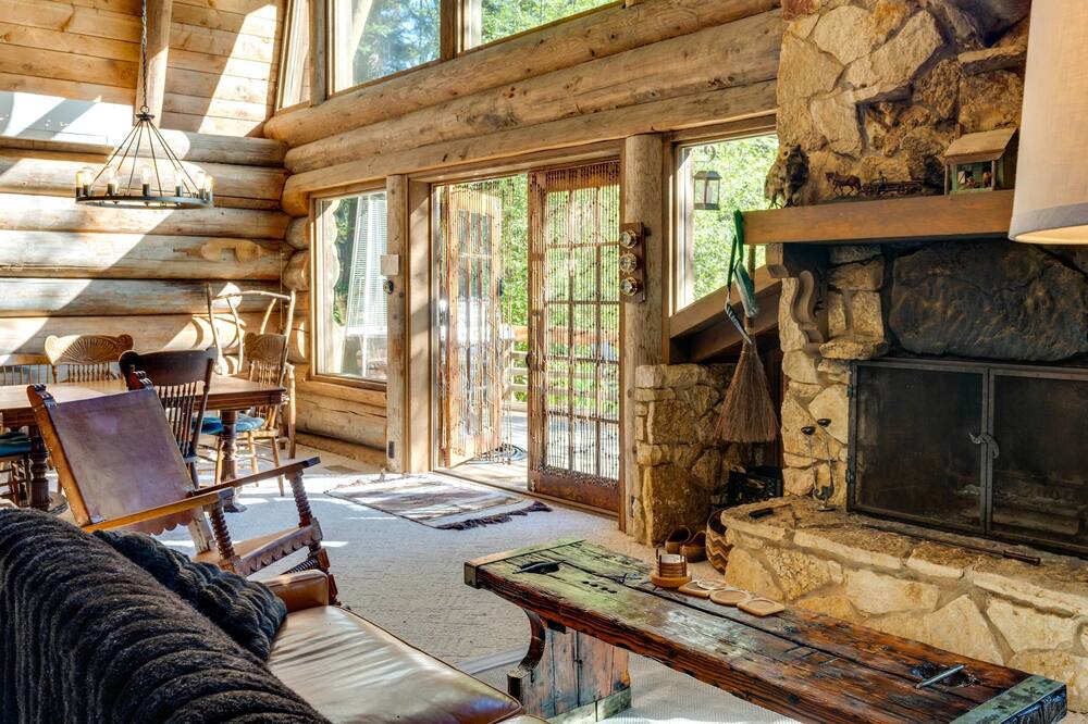 Photo of Livingroom in Greenbank