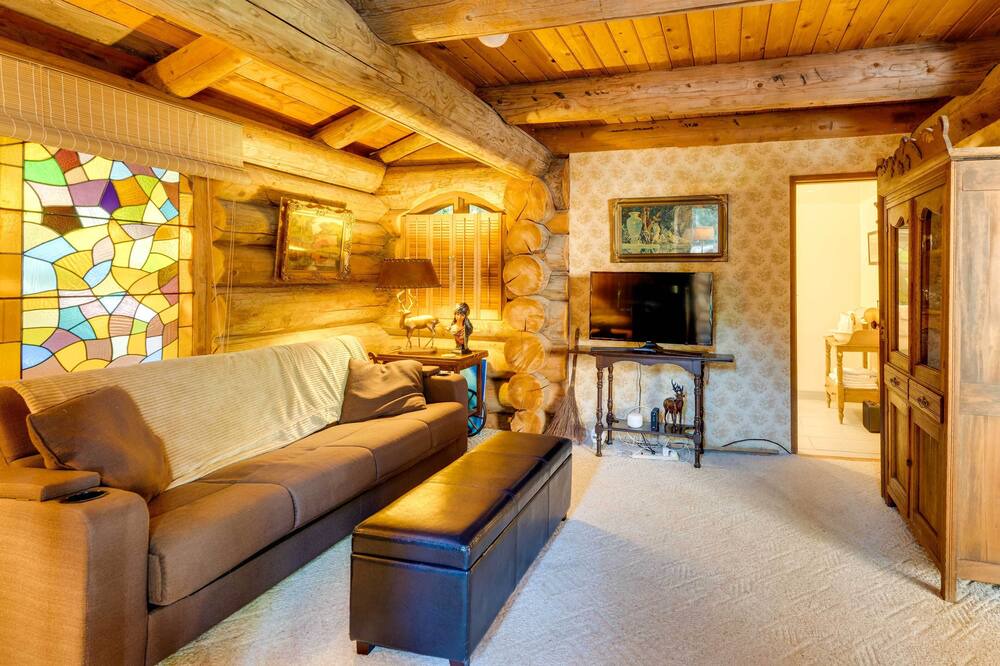 Photo of Livingroom in Greenbank