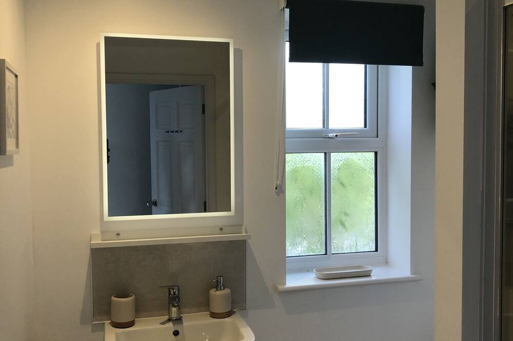 Photo of Bathroom in Newent