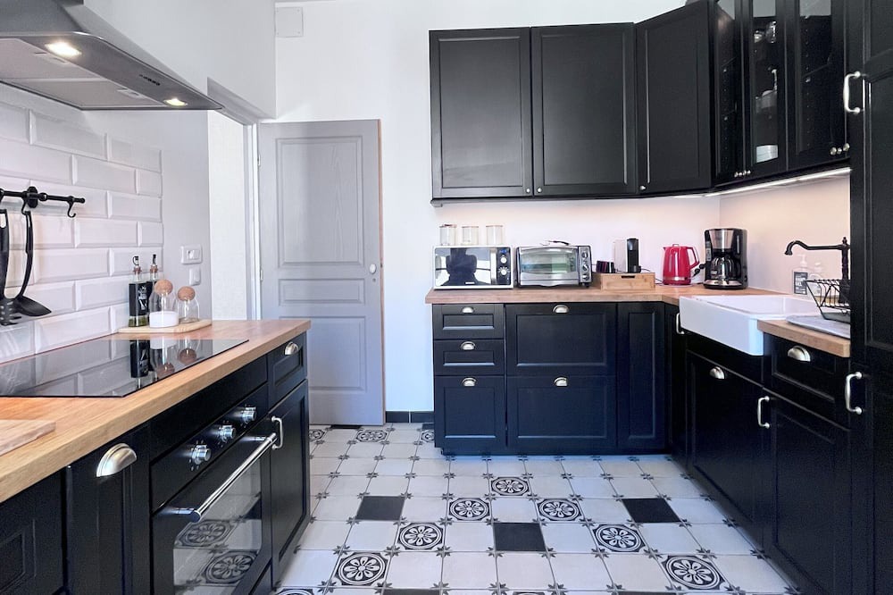 Photo of Kitchen in Saint-Pierre - Rene II - Bonsecours