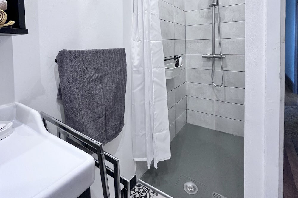 Photo of Bathroom in Saint-Pierre - Rene II - Bonsecours