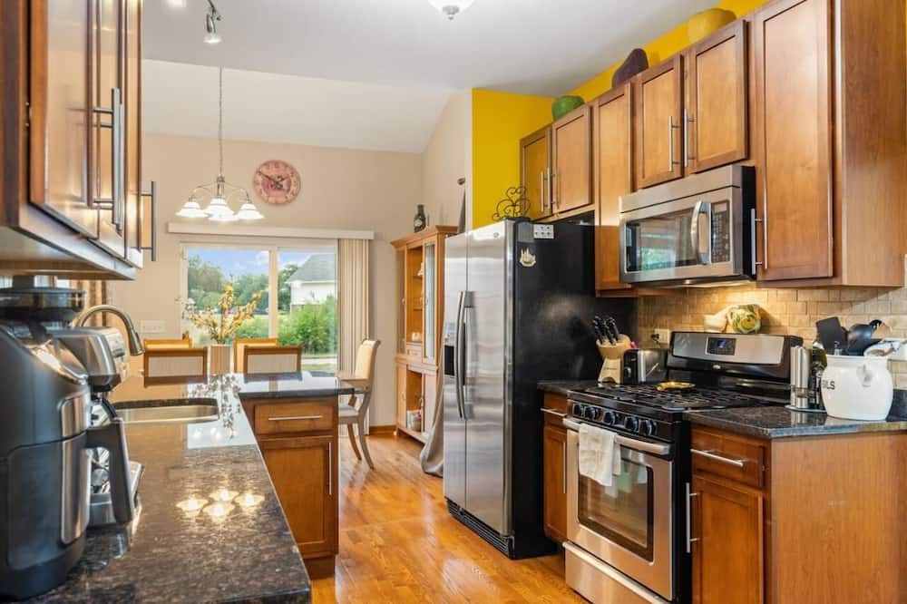 Photo of Kitchen in Romeoville
