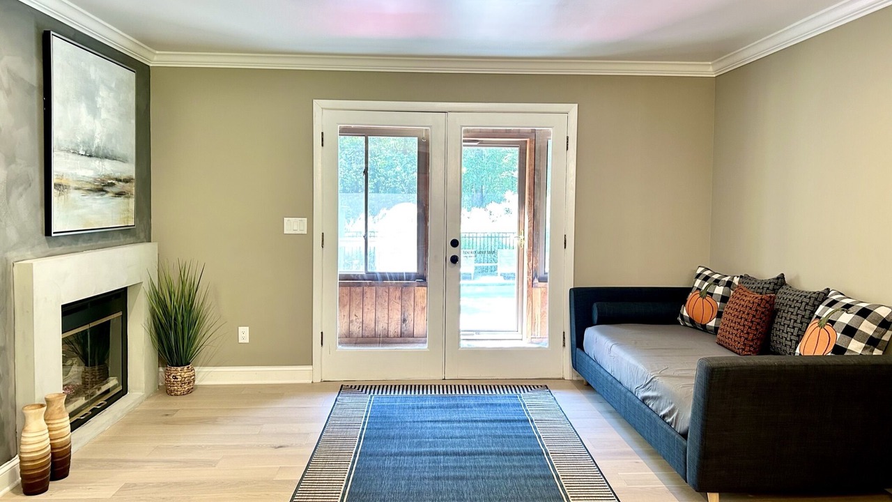 Photo of Livingroom in Pine Bush