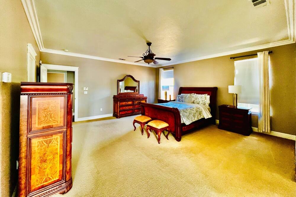 Photo of Bedroom in Peters