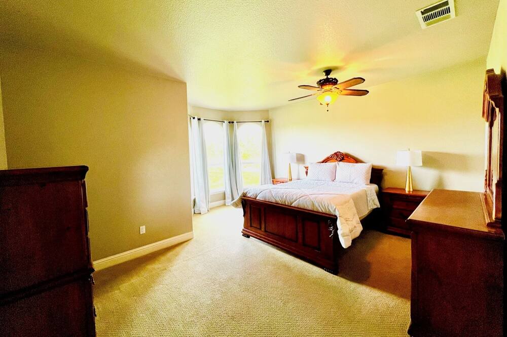 Photo of Bedroom in Peters