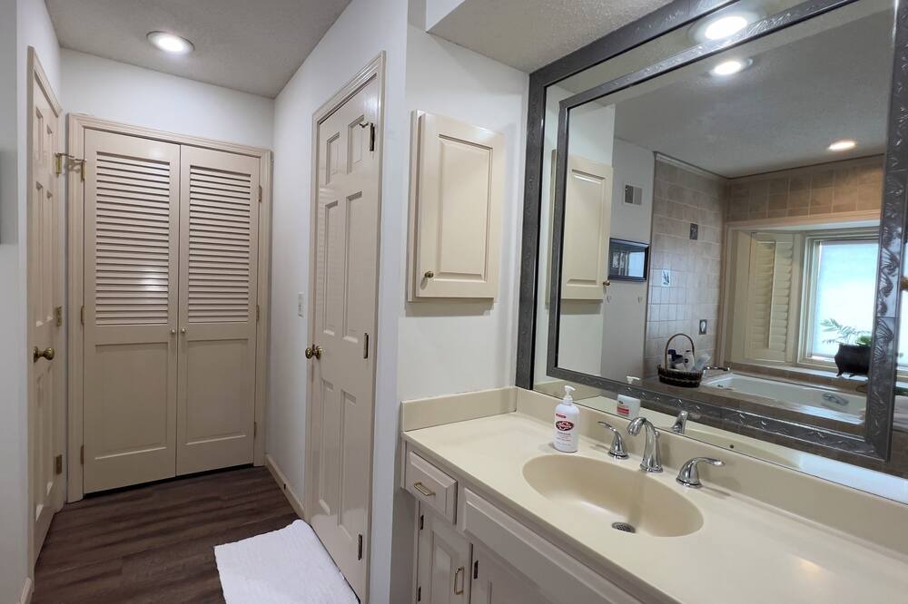 Photo of Bathroom in Overland Park