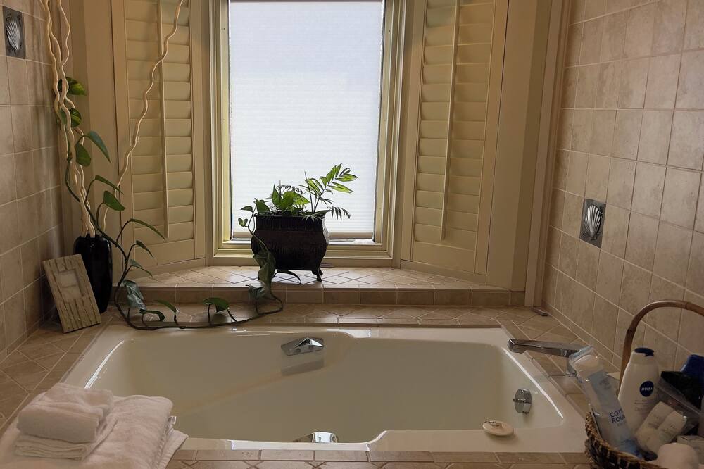 Photo of Bathroom in Overland Park