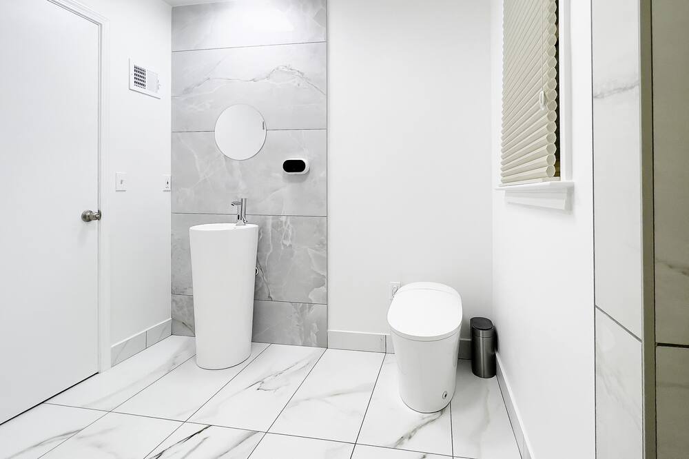 Photo of Bathroom in Overland Park