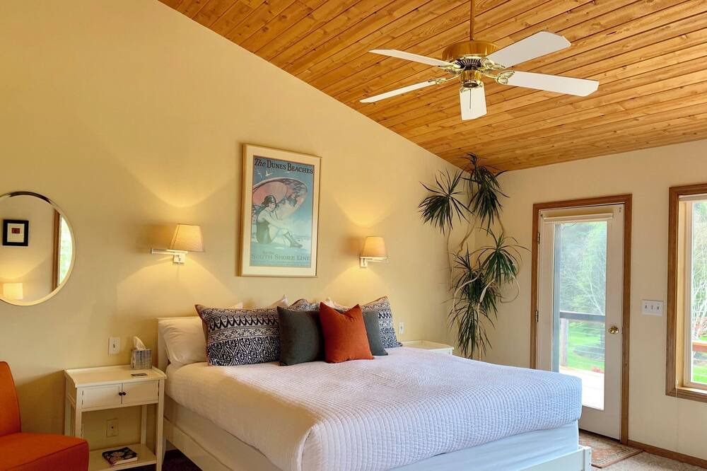 Photo of Bedroom in Langlois