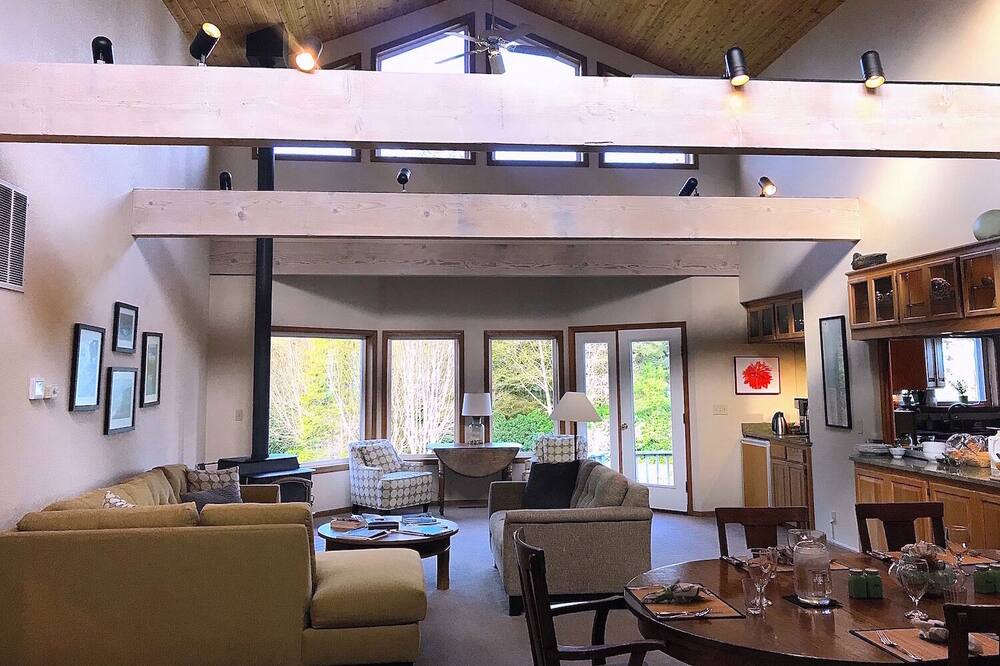 Photo of Livingroom in Langlois
