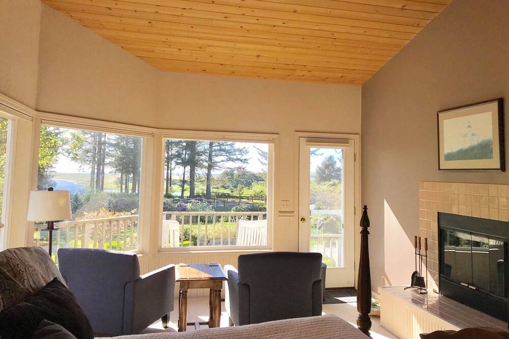 Photo of Bedroom in Langlois