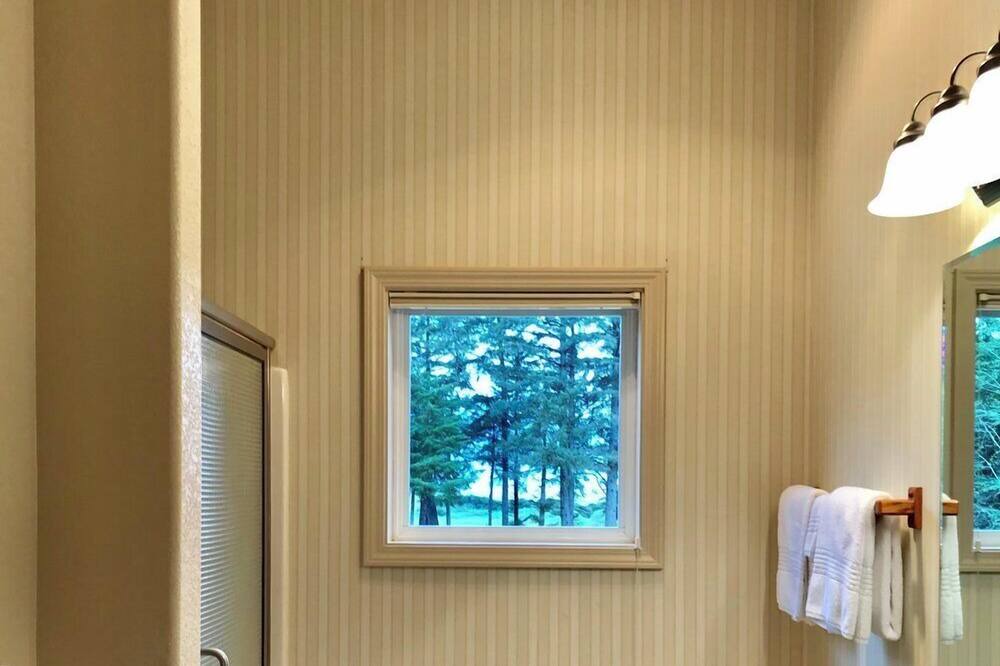 Photo of Bedroom in Langlois