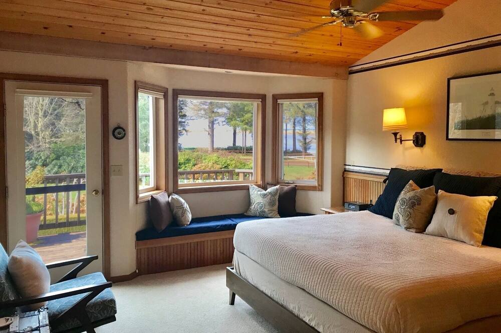 Photo of Bedroom in Langlois