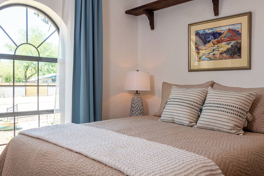 Photo of Bedroom in Sam Hughes