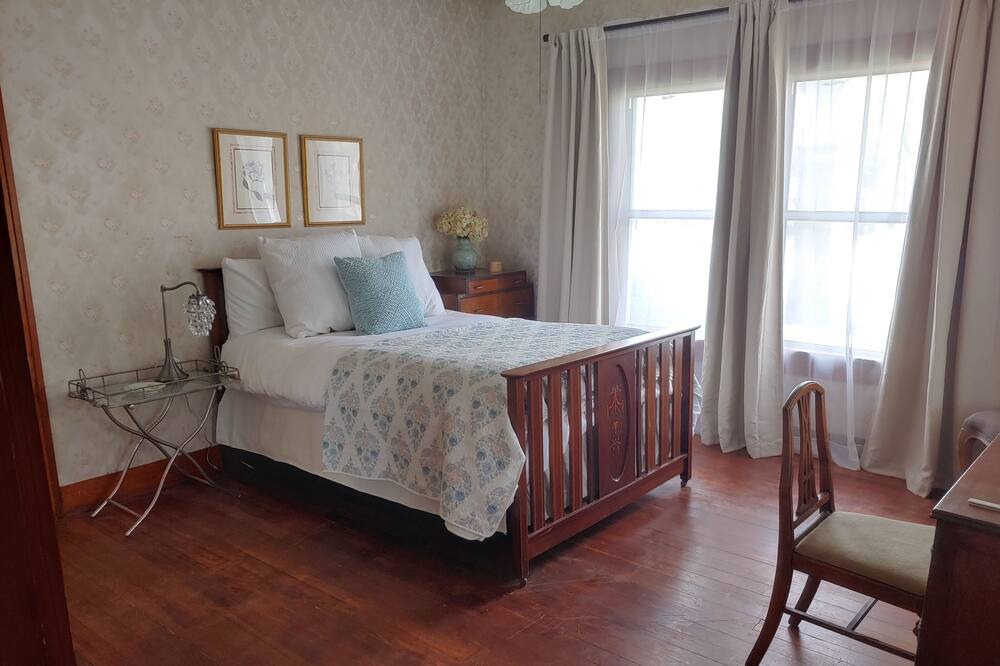 Photo of Bedroom in Iowa Park