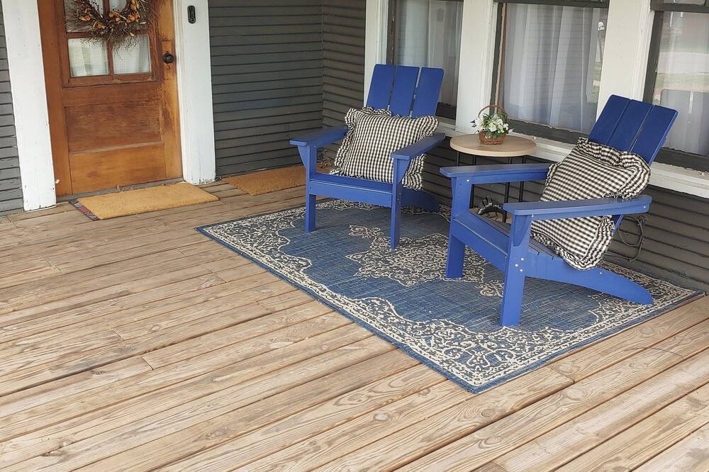 Photo of Patio Balcony in Iowa Park