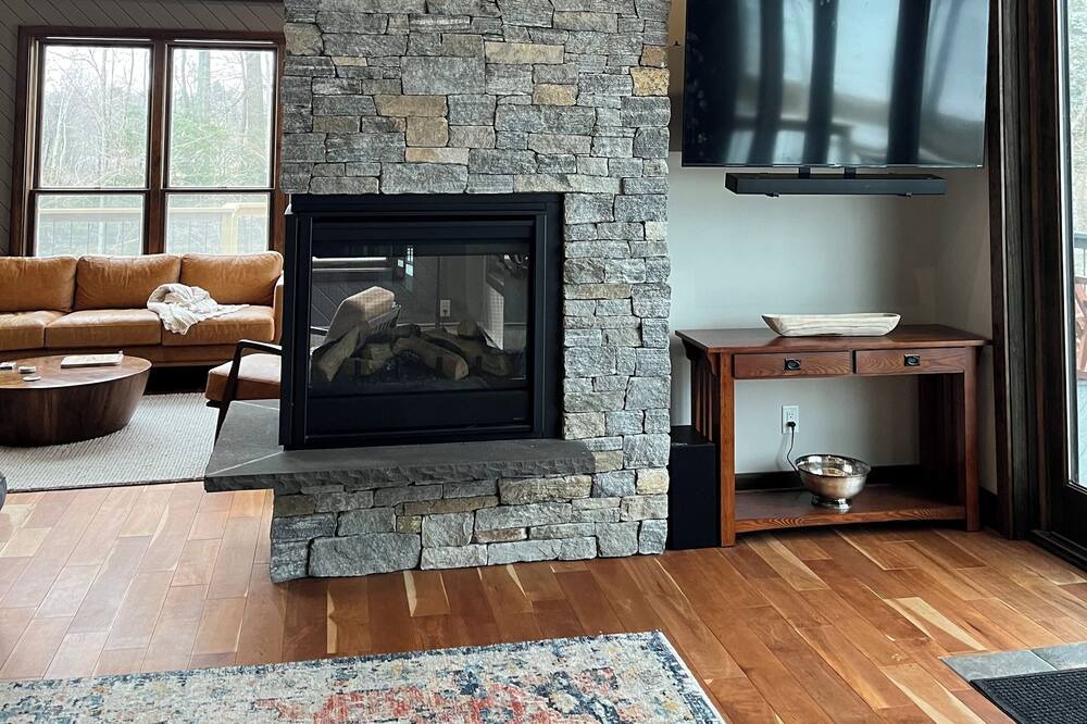 Photo of Others in Newport