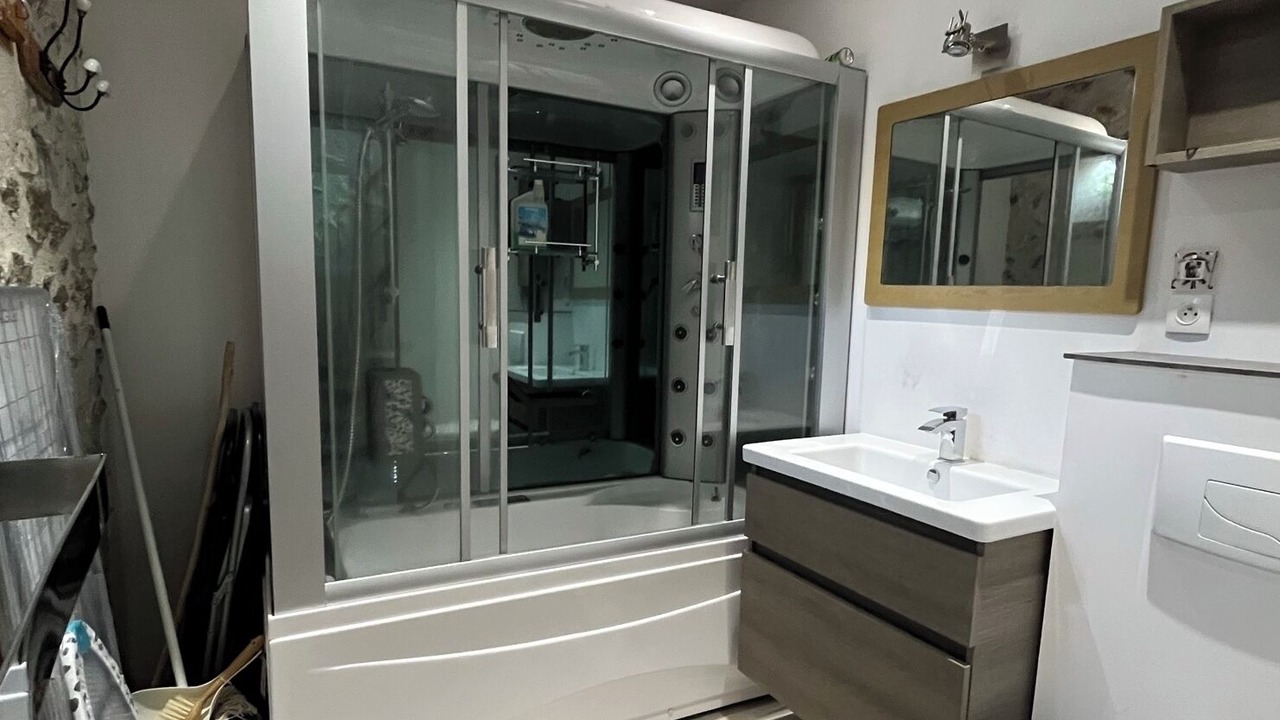 Photo of Bathroom in Chouzy-sur-Cisse
