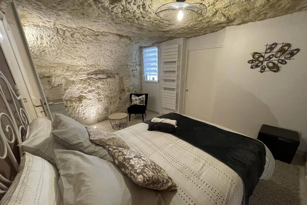 Photo of Bedroom in Limeray