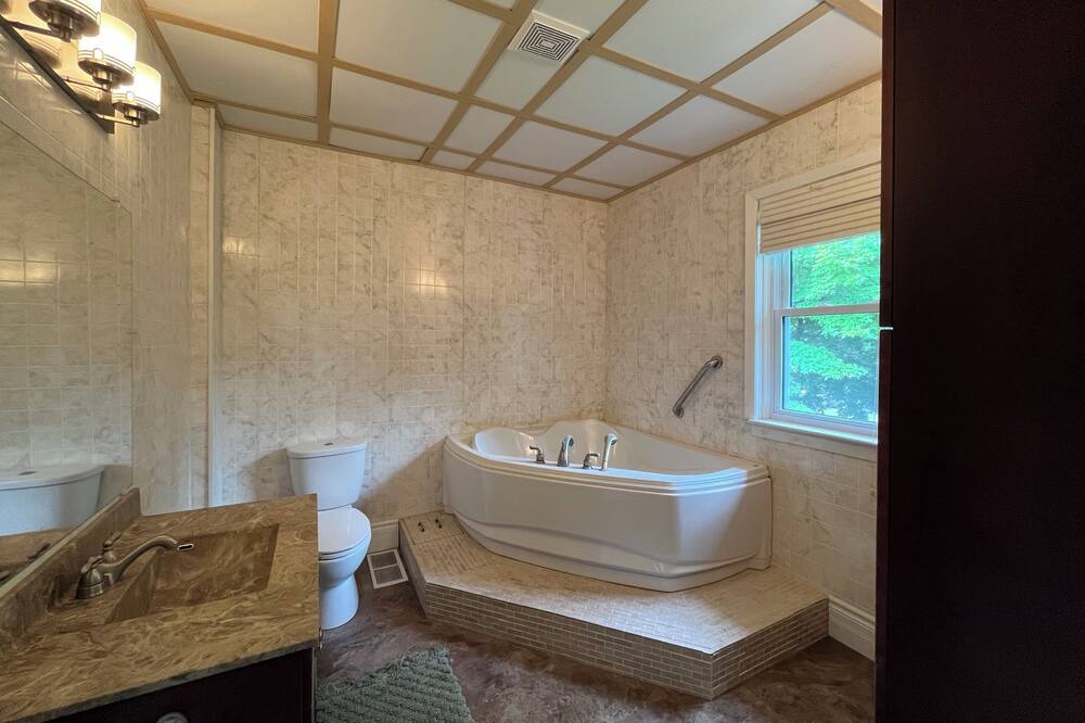 Photo of Bathroom in Douro-Dummer